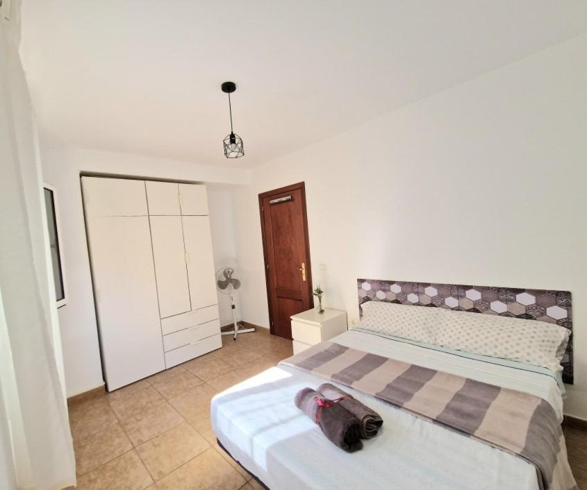 Spacious Chalet Next To The Sea - Airport Villa San Isidro  Dış mekan fotoğraf